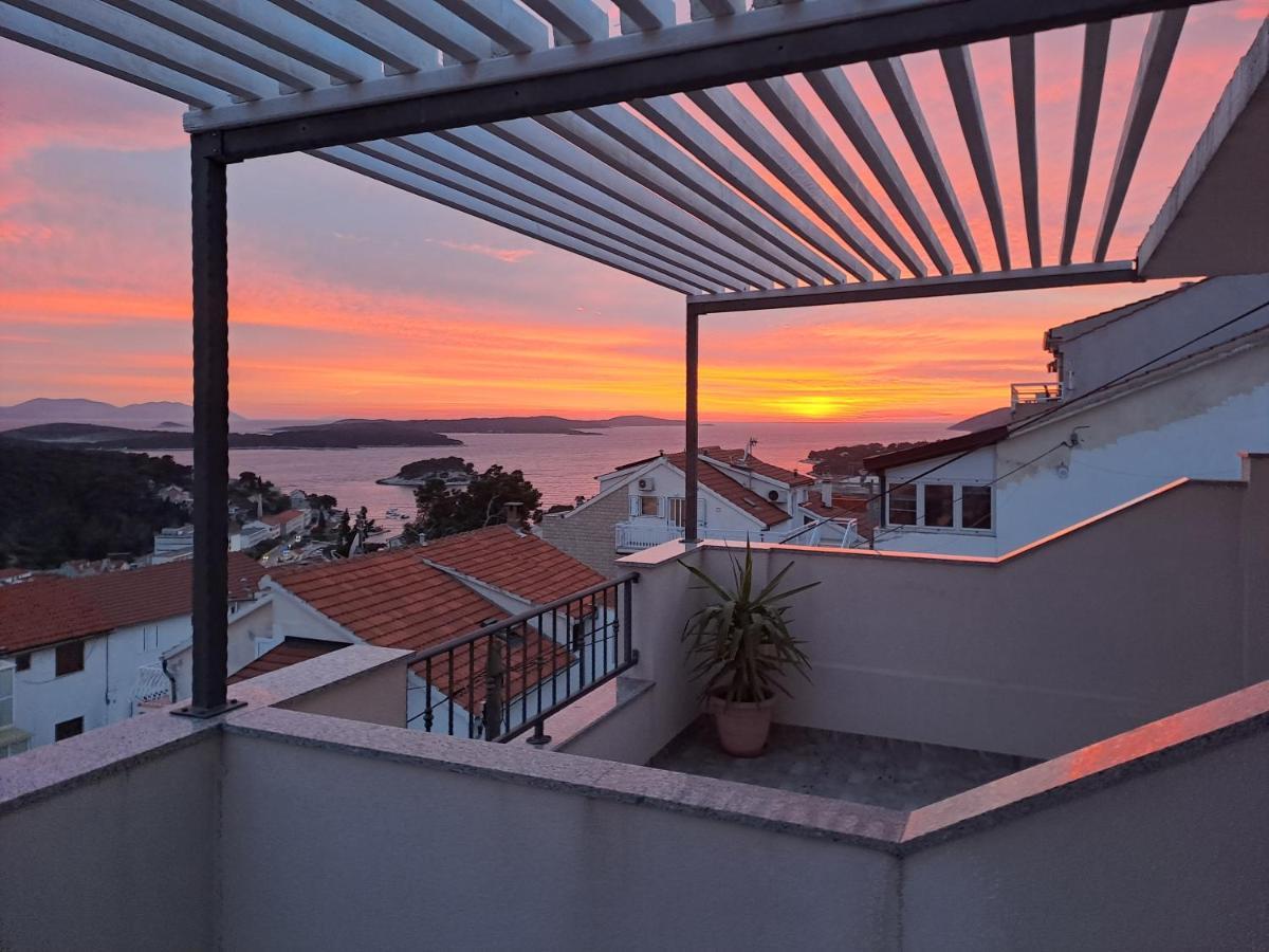 Benjak Apartments Hvar Town Exterior photo